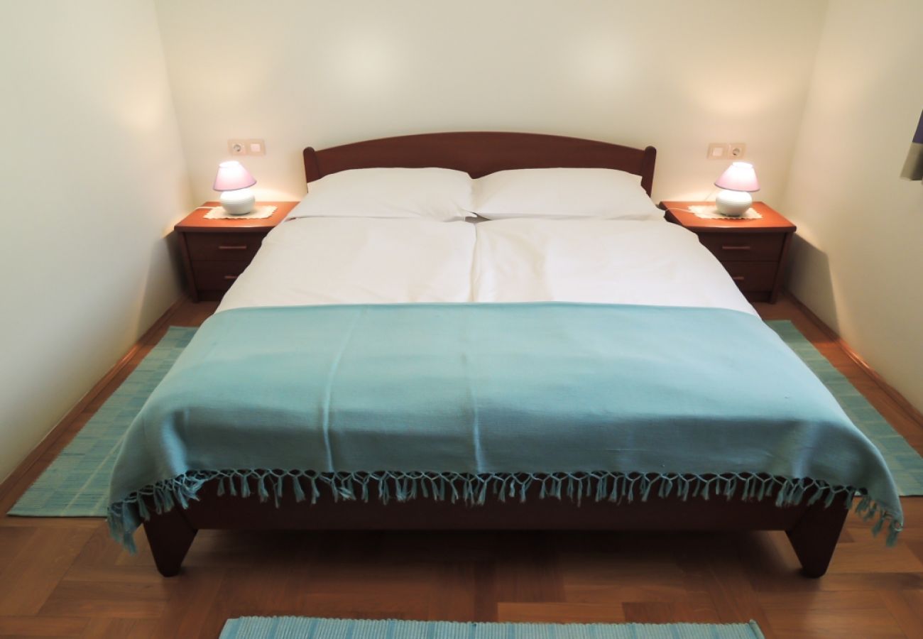 Apartament w Baška Voda - Apartament w Baška Voda z Widok na morze, taras, Klimatyzacja, WIFI (3785-2)