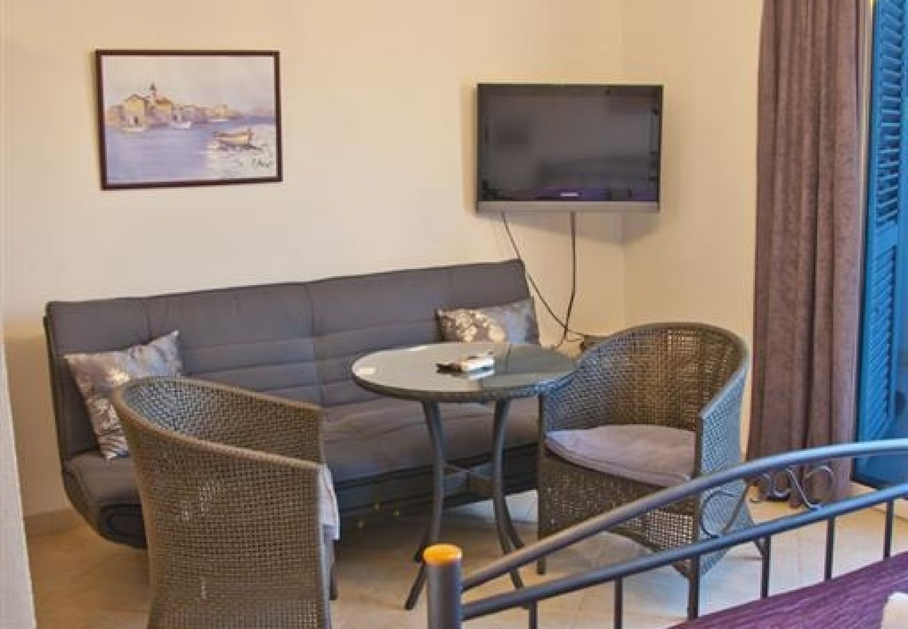 Apartament w Trogir - Apartament w Trogir z Widok na morze, taras, Klimatyzacja, WIFI (3788-2)