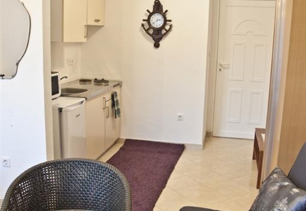 Apartament w Trogir - Apartament w Trogir z Widok na morze, taras, Klimatyzacja, WIFI (3788-2)