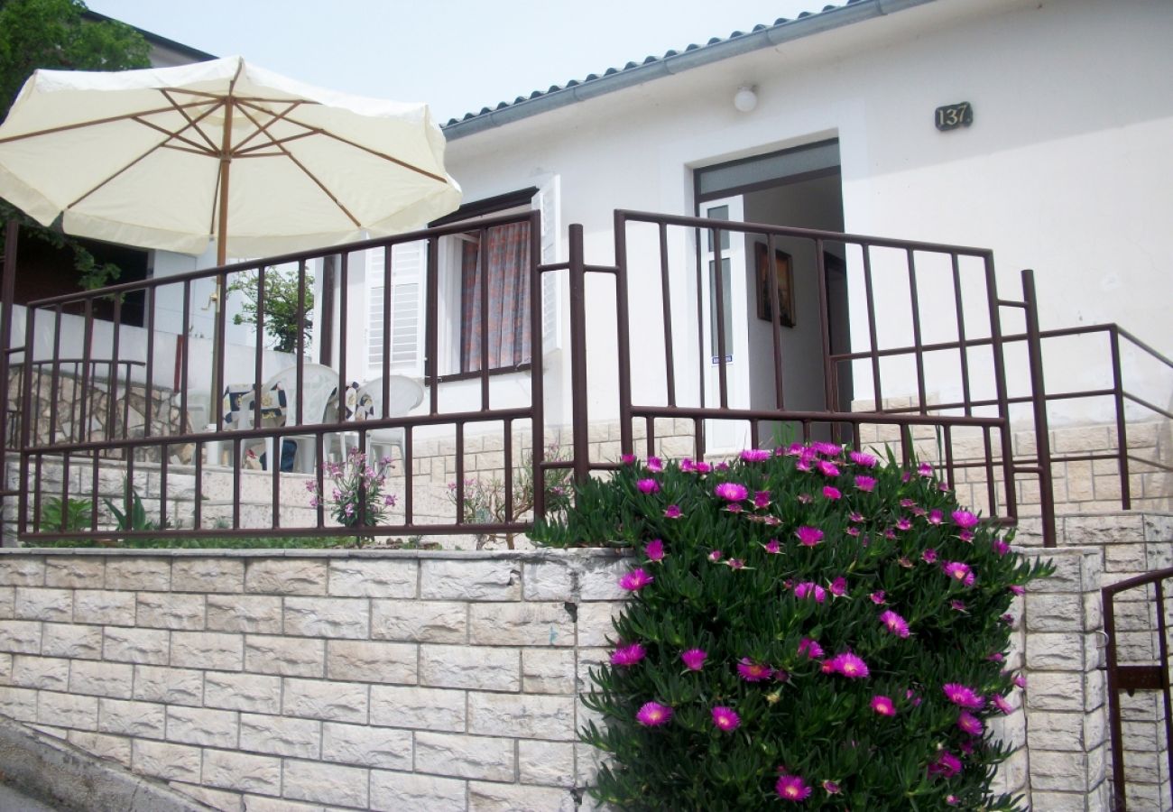 Apartament w Banjol - Apartament w Banjol z Widok na morze, taras, Klimatyzacja, WIFI (3803-1)