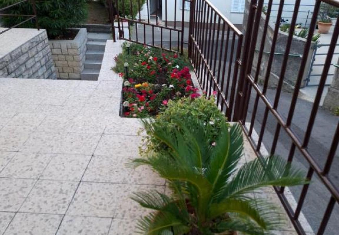 Apartament w Banjol - Apartament w Banjol z Widok na morze, taras, Klimatyzacja, WIFI (3803-1)