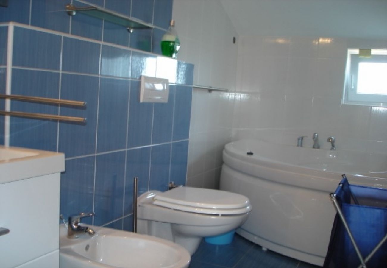 Apartament w Nin - Apartament w Zaton (Zadar) z Widok na morze, taras, Klimatyzacja, WIFI (3796-5)