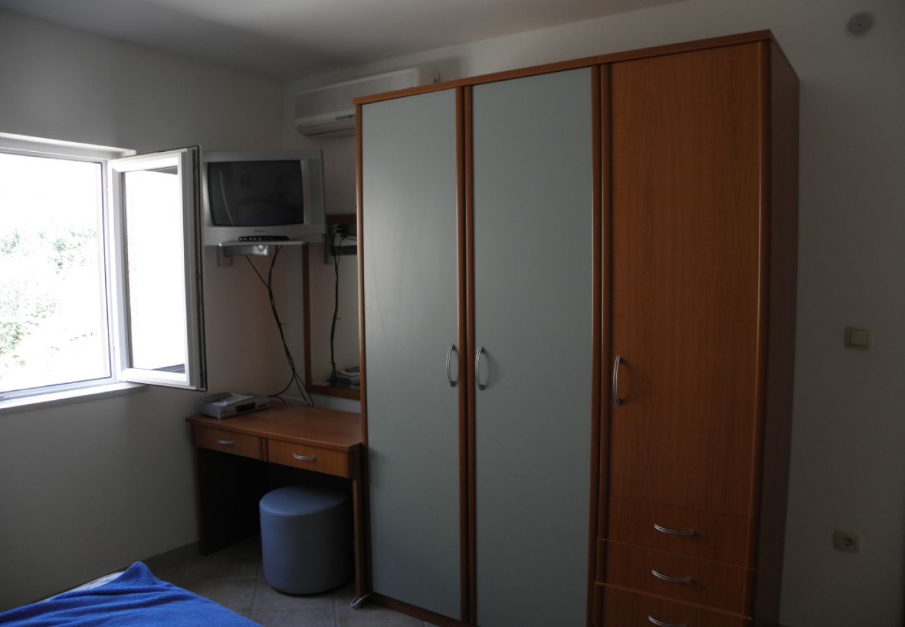 Apartament w Podgora - Apartament w Podgora z Widok na morze, taras, Klimatyzacja, WIFI (3812-3)