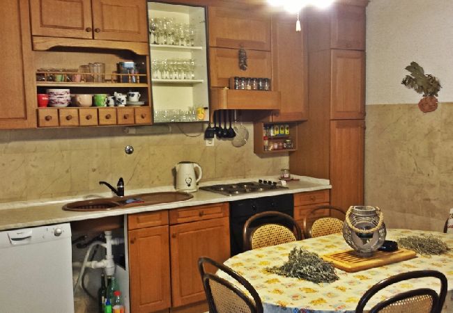Apartament w Zlarin - Apartament w Zlarin z balkon, WIFI, Pralka (3813-2) Apartament w Zlarin - Apartament w Zlarin z balkon, WIFI, Pralka (3813-2)