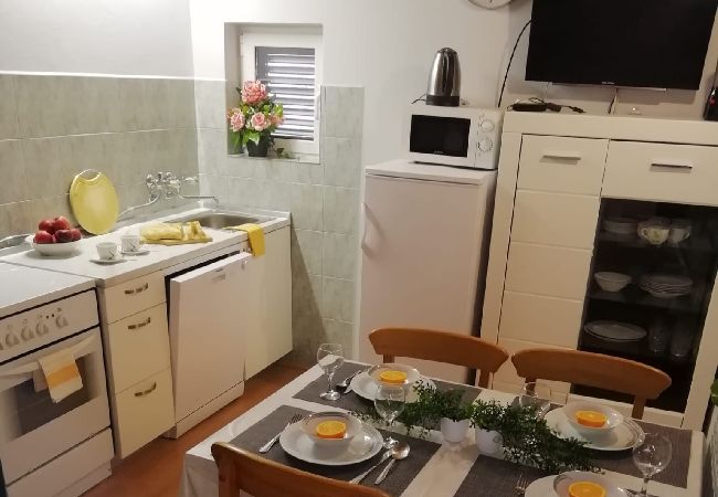 Apartament w Šibenik-Brodarica - Apartament w Brodarica z Widok na morze, taras, Klimatyzacja, WIFI (3814-1) Apartament w Šibenik-Brodarica - Apartament w Brodarica z Widok na morze, taras, Klimatyzacja, WIFI (3814-1)