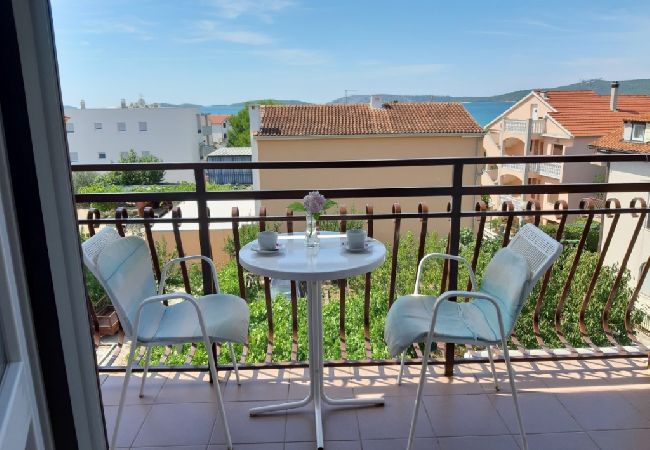 Apartament w Šibenik-Brodarica - Apartament w Brodarica z Widok na morze, balkon, Klimatyzacja, WIFI (3814-2) Apartament w Šibenik-Brodarica - Apartament w Brodarica z Widok na morze, balkon, Klimatyzacja, WIFI (3814-2)