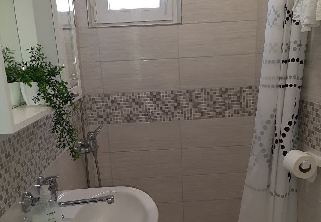 Apartament w Šibenik-Brodarica - Apartament w Brodarica z Widok na morze, balkon, Klimatyzacja, WIFI (3814-2) Apartament w Šibenik-Brodarica - Apartament w Brodarica z Widok na morze, balkon, Klimatyzacja, WIFI (3814-2)