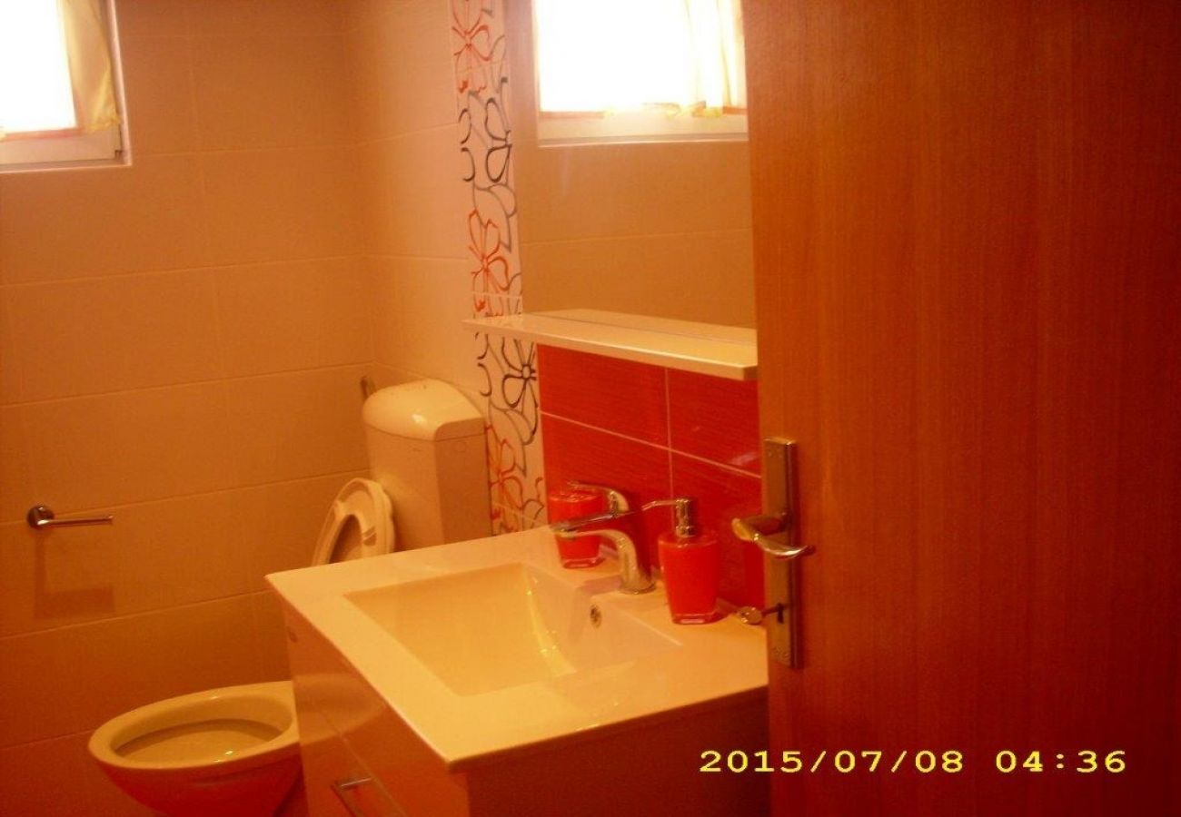 Apartament w Lopar - Apartament w Lopar z Widok na morze, taras, Klimatyzacja, WIFI (696-9)