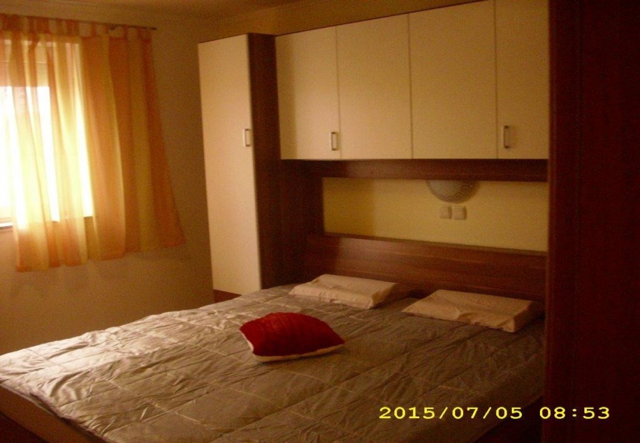 Apartament w Lopar - Apartament w Lopar z Widok na morze, taras, Klimatyzacja, WIFI (696-9)