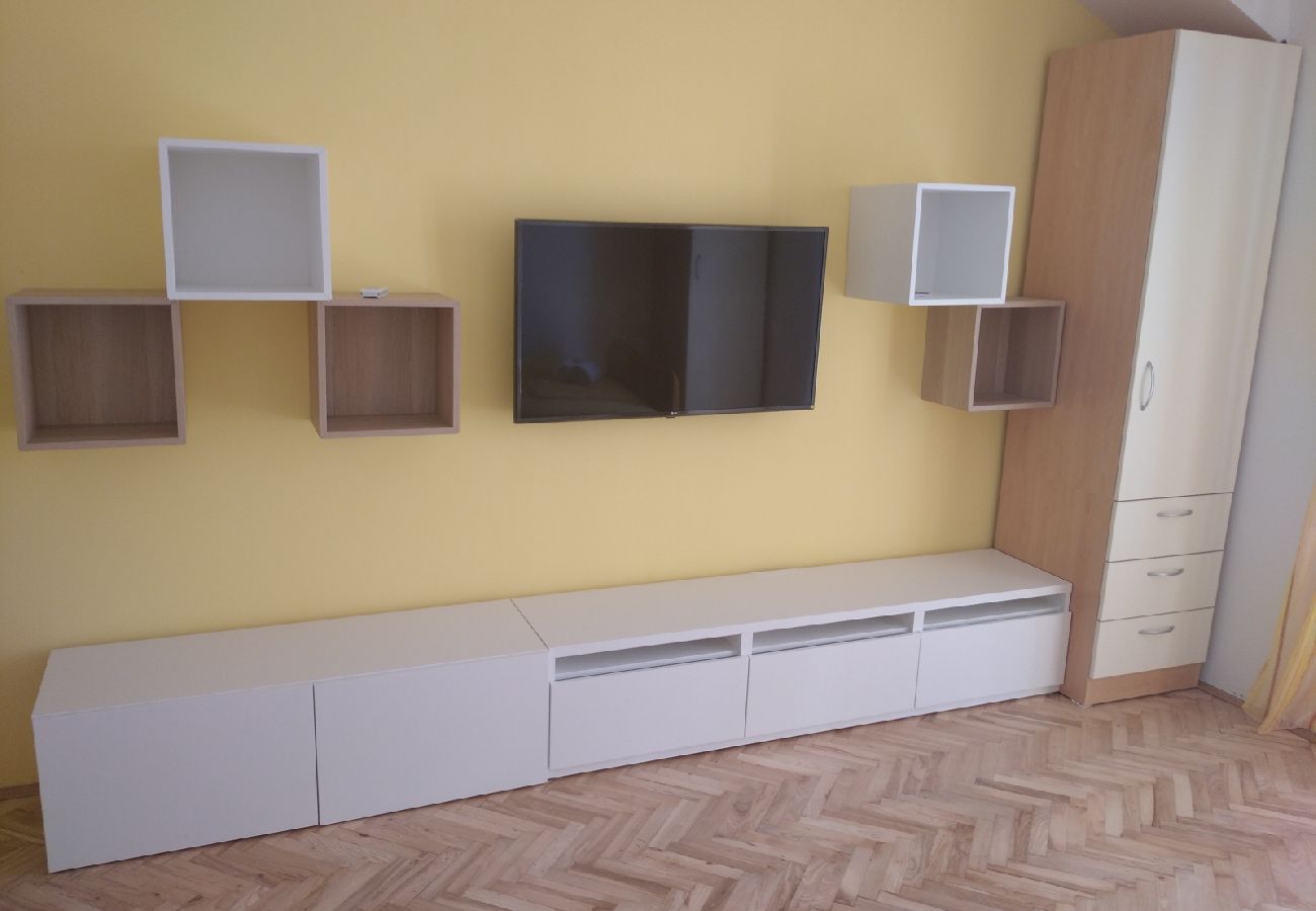 Apartament w Bol - Apartament w Bol z Widok na morze, balkon, Klimatyzacja, WIFI (3835-2)