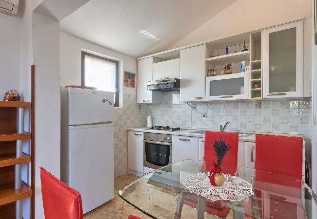 Apartament w Štinjan - Apartament w Štinjan z Widok na morze, balkon, Klimatyzacja, WIFI (3326-5) Apartament w Štinjan - Apartament w Štinjan z Widok na morze, balkon, Klimatyzacja, WIFI (3326-5)