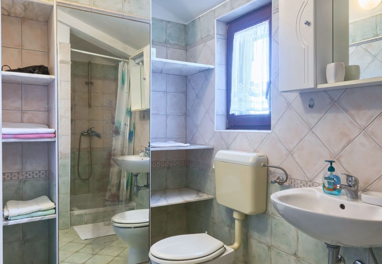 Apartament w Štinjan - Apartament w Štinjan z Widok na morze, balkon, Klimatyzacja, WIFI (3326-5)