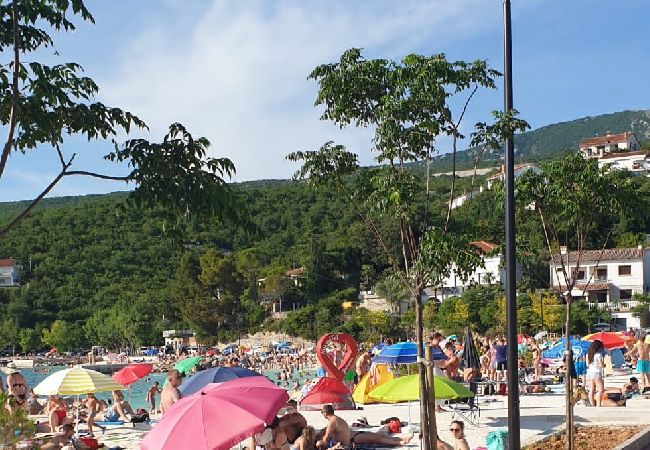 Apartament w Jadranovo - Apartament w Jadranovo z Widok na morze, balkon, Klimatyzacja, WIFI (3856-1) Apartament w Jadranovo - Apartament w Jadranovo z Widok na morze, balkon, Klimatyzacja, WIFI (3856-1)