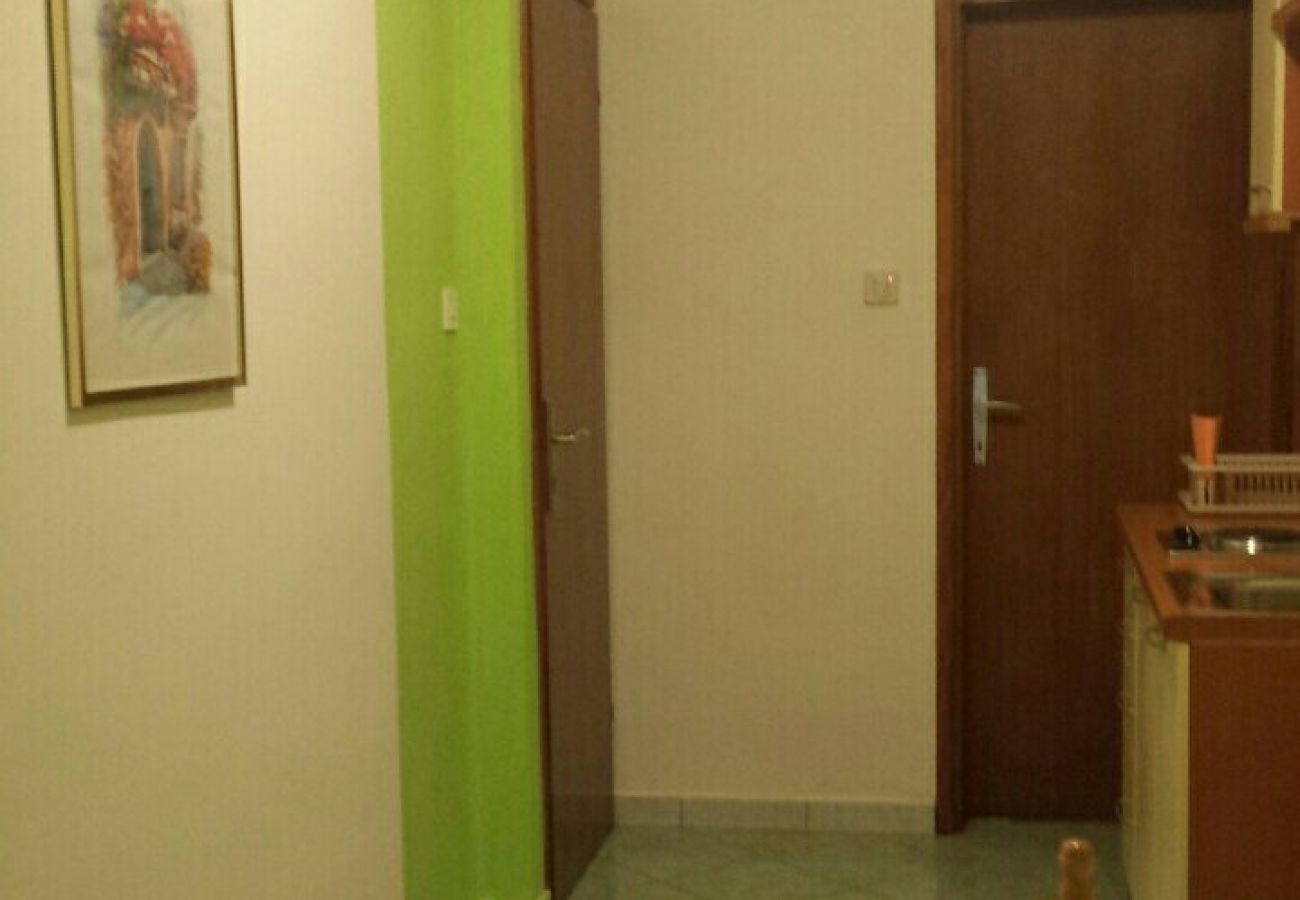 Apartament w Jadranovo - Apartament w Jadranovo z Widok na morze, balkon, Klimatyzacja, WIFI (3856-1)