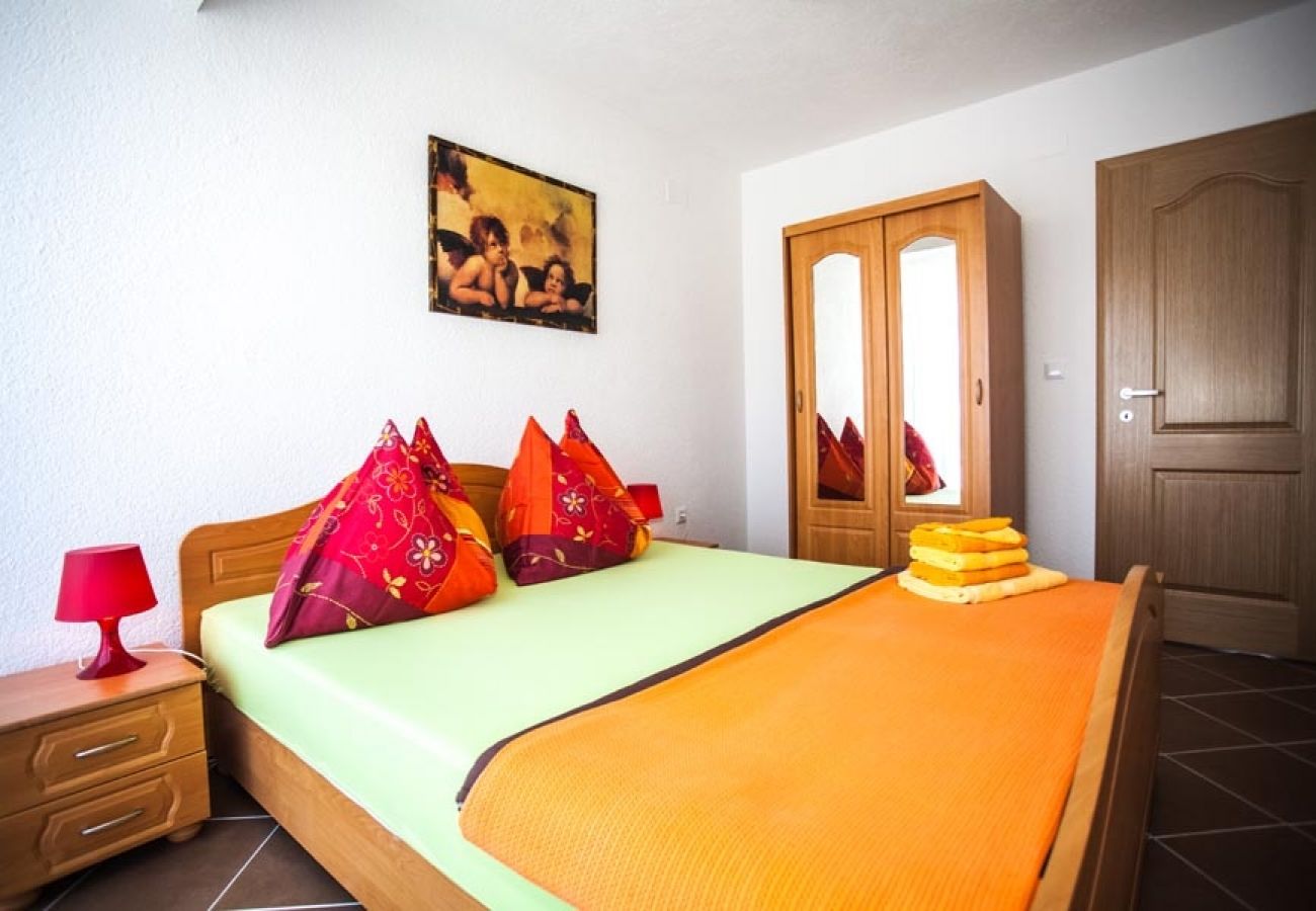 Apartament w Nin - Apartament w Zaton (Zadar) z taras, Klimatyzacja, WIFI, Pralka (4141-5)