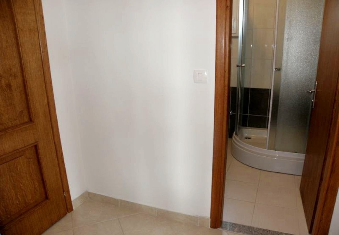 Apartament w Duce - Apartament w Duće z Widok na morze, taras, Klimatyzacja, WIFI (4166-4)