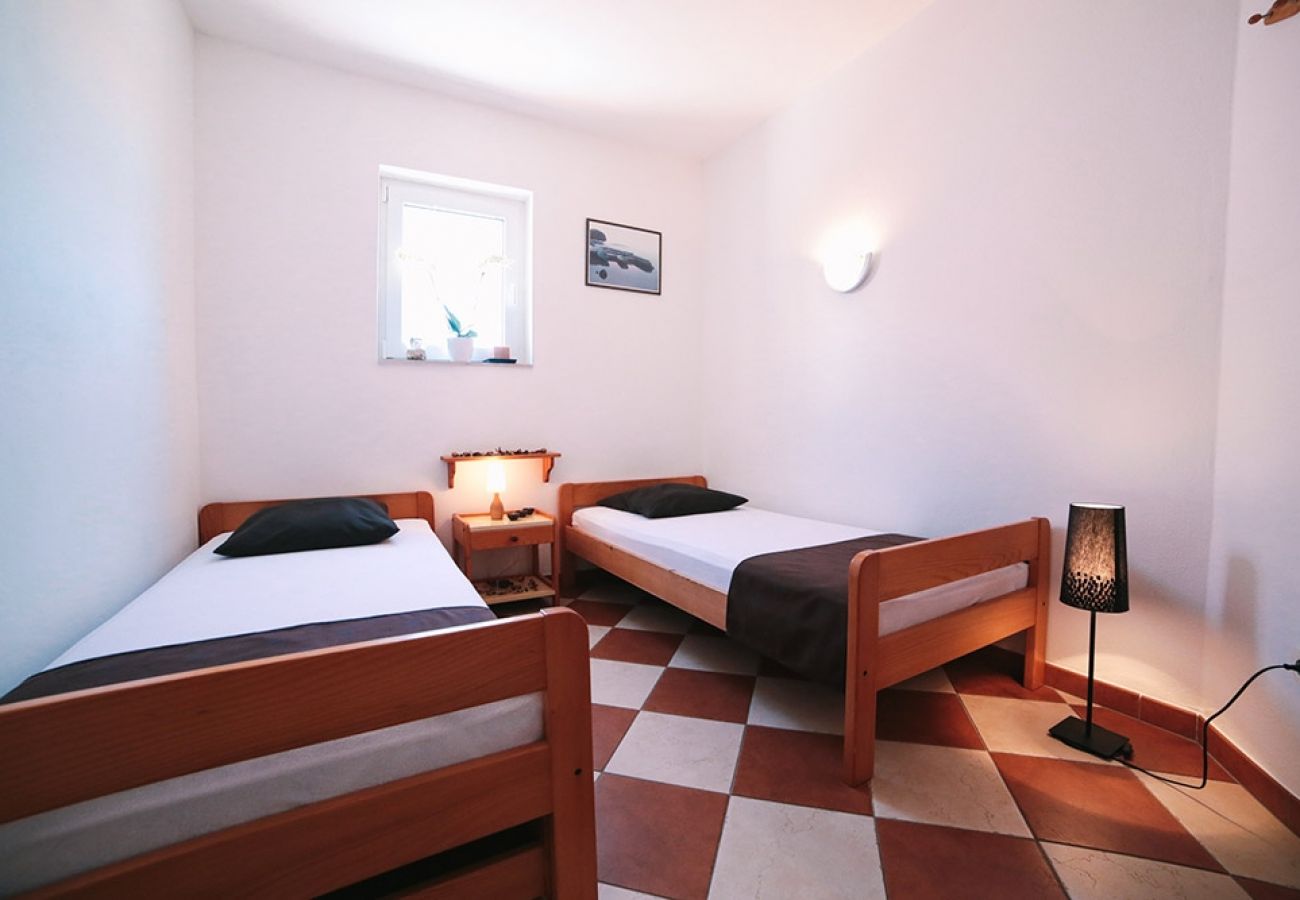 Apartament w Duce - Apartament w Duće z Widok na morze, balkon, Klimatyzacja, WIFI (4167-1)