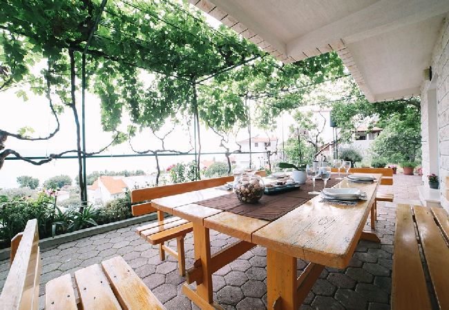 Studio w Duce - Apartament Studio w Duće z Widok na morze, taras, Klimatyzacja, WIFI (4167-2) Studio w Duce - Apartament Studio w Duće z Widok na morze, taras, Klimatyzacja, WIFI (4167-2)