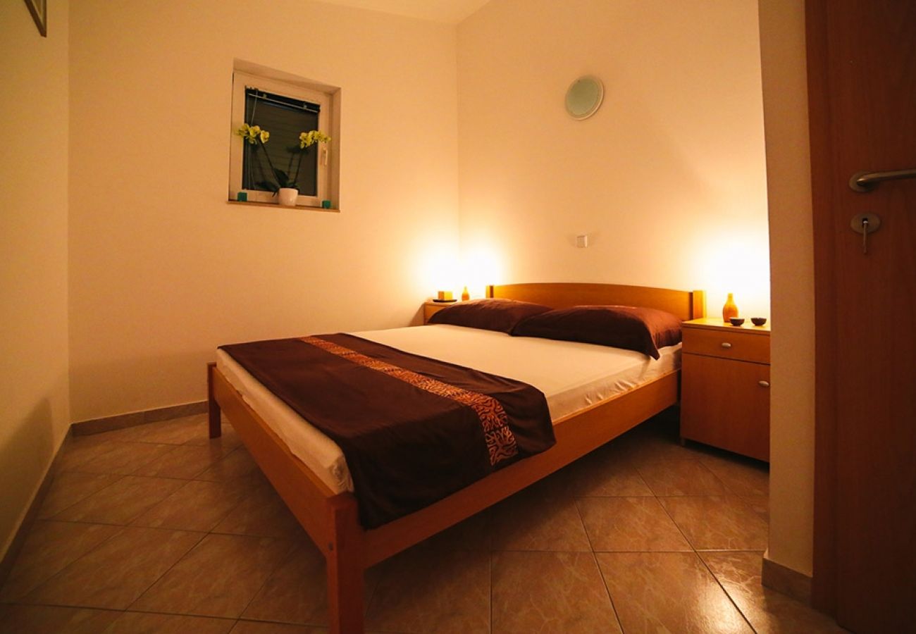 Apartament w Duce - Apartament w Duće z Widok na morze, balkon, Klimatyzacja, WIFI (4167-5)