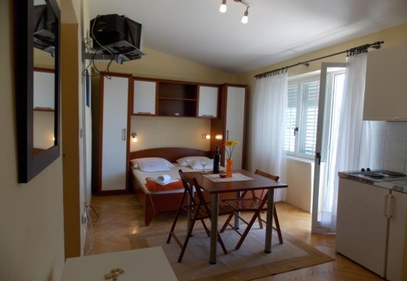 Studio w Duce - Apartament Studio w Duće z Widok na morze, balkon, Klimatyzacja, WIFI (4174-6)