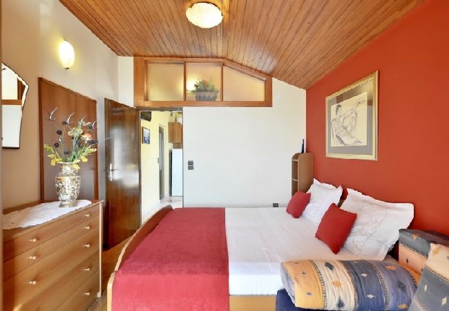 Apartament w Lokva Rogoznica - Apartament w Lokva Rogoznica z Widok na morze, taras, Klimatyzacja, Zmywarka (4184-1) Apartament w Lokva Rogoznica - Apartament w Lokva Rogoznica z Widok na morze, taras, Klimatyzacja, Zmywarka (4184-1)