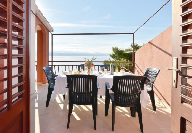 Apartament w Lokva Rogoznica - Apartament w Lokva Rogoznica z Widok na morze, taras, Klimatyzacja, Zmywarka (4184-1) Apartament w Lokva Rogoznica - Apartament w Lokva Rogoznica z Widok na morze, taras, Klimatyzacja, Zmywarka (4184-1)