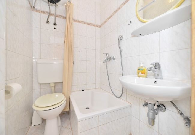 Apartament w Lokva Rogoznica - Apartament w Lokva Rogoznica z Widok na morze, taras, Klimatyzacja, Zmywarka (4184-2) Apartament w Lokva Rogoznica - Apartament w Lokva Rogoznica z Widok na morze, taras, Klimatyzacja, Zmywarka (4184-2)