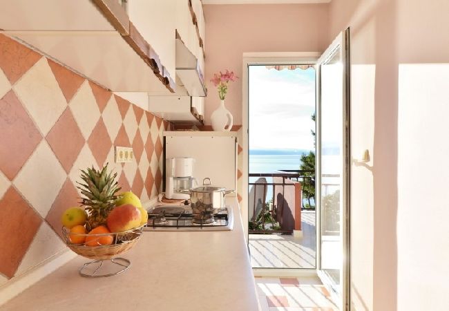 Apartament w Lokva Rogoznica - Apartament w Lokva Rogoznica z Widok na morze, taras, Klimatyzacja, Zmywarka (4184-2) Apartament w Lokva Rogoznica - Apartament w Lokva Rogoznica z Widok na morze, taras, Klimatyzacja, Zmywarka (4184-2)