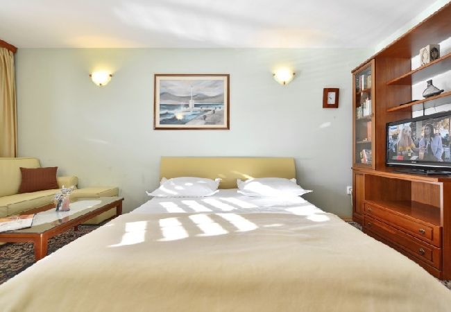 Apartament w Lokva Rogoznica - Apartament w Lokva Rogoznica z Widok na morze, taras, Klimatyzacja, Zmywarka (4184-2) Apartament w Lokva Rogoznica - Apartament w Lokva Rogoznica z Widok na morze, taras, Klimatyzacja, Zmywarka (4184-2)