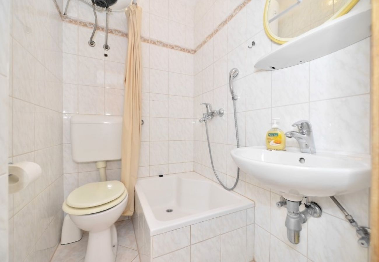 Apartament w Lokva Rogoznica - Apartament w Lokva Rogoznica z Widok na morze, taras, Klimatyzacja, Zmywarka (4184-2)