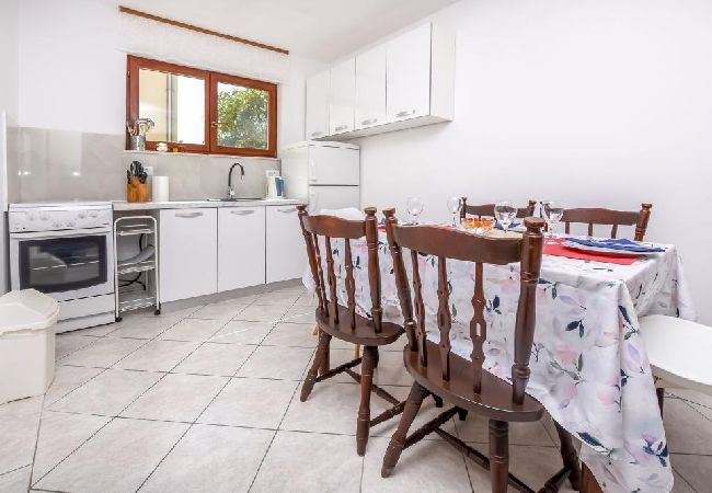 Apartament w Rogoznica - Apartament w Rogoznica z taras, Klimatyzacja, WIFI, Zmywarka (3338-2) Apartament w Rogoznica - Apartament w Rogoznica z taras, Klimatyzacja, WIFI, Zmywarka (3338-2)