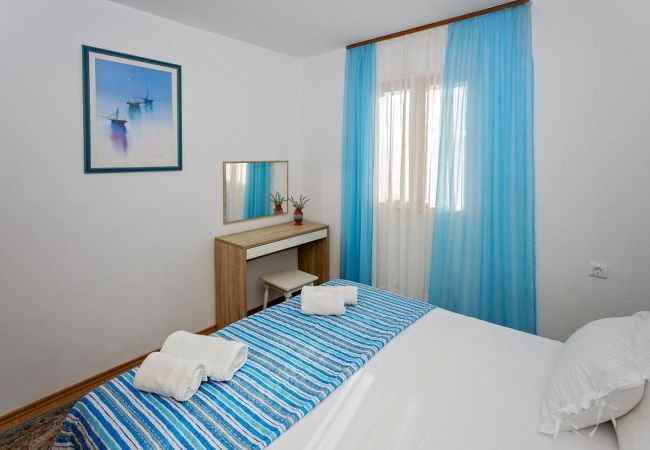 Apartament w Rogoznica - Apartament w Rogoznica z taras, Klimatyzacja, WIFI, Zmywarka (3338-2) Apartament w Rogoznica - Apartament w Rogoznica z taras, Klimatyzacja, WIFI, Zmywarka (3338-2)