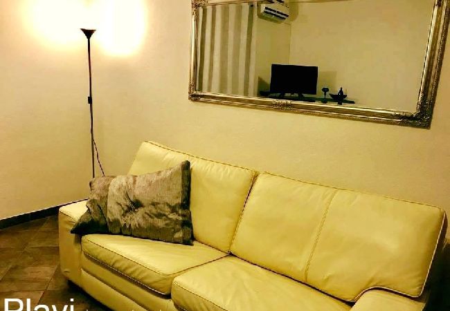 Apartament w Donji Karin - Apartament w Karin Gornji z Widok na morze, balkon, Klimatyzacja, WIFI (4207-1) Apartament w Donji Karin - Apartament w Karin Gornji z Widok na morze, balkon, Klimatyzacja, WIFI (4207-1)