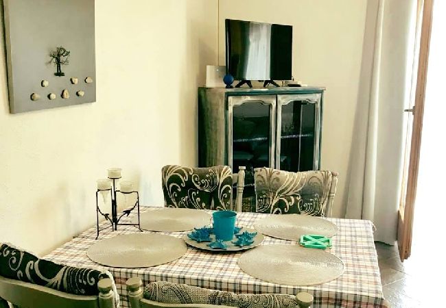 Apartament w Donji Karin - Apartament w Karin Gornji z Widok na morze, balkon, Klimatyzacja, WIFI (4207-1) Apartament w Donji Karin - Apartament w Karin Gornji z Widok na morze, balkon, Klimatyzacja, WIFI (4207-1)