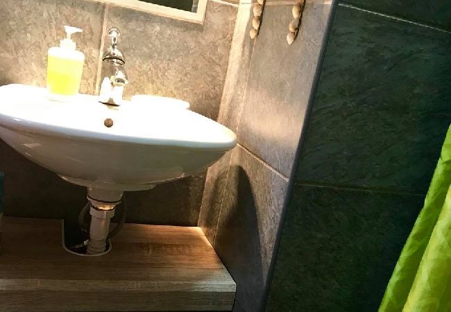 Apartament w Donji Karin - Apartament w Karin Gornji z Widok na morze, balkon, Klimatyzacja, WIFI (4207-2) Apartament w Donji Karin - Apartament w Karin Gornji z Widok na morze, balkon, Klimatyzacja, WIFI (4207-2)