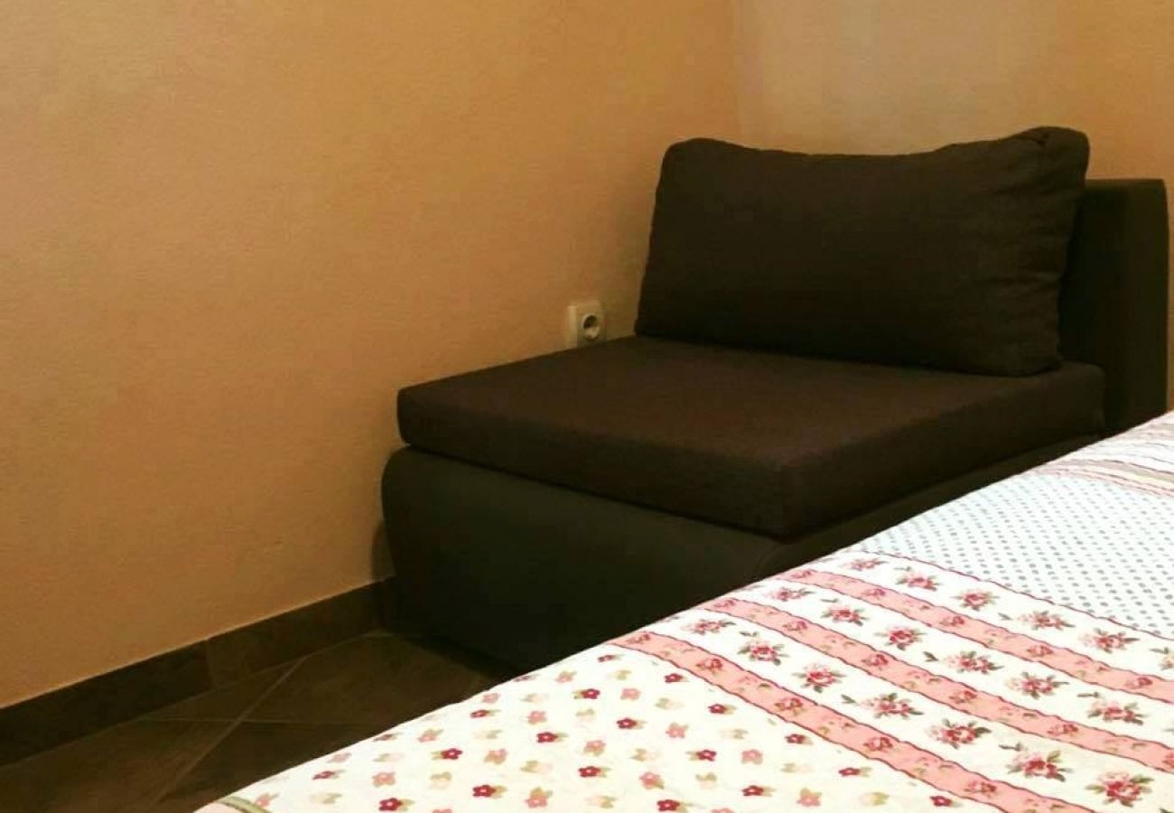 Apartament w Donji Karin - Apartament w Karin Gornji z Widok na morze, balkon, Klimatyzacja, WIFI (4207-2)