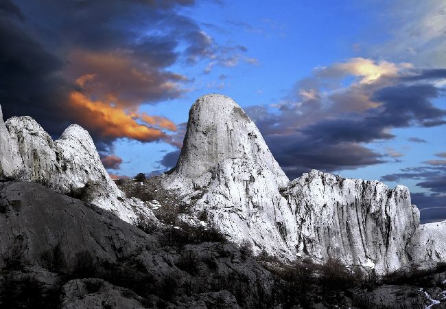 Apartament w Seline - Apartament w Seline z Widok na morze, WIFI, Pralka (4209-1) Apartament w Seline - Apartament w Seline z Widok na morze, WIFI, Pralka (4209-1)