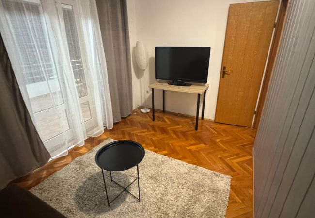 Apartament w Seline - Apartament w Seline z widokiem na morze, tarasem, W-LAN, pralką (4209-2) Apartament w Seline - Apartament w Seline z widokiem na morze, tarasem, W-LAN, pralką (4209-2)