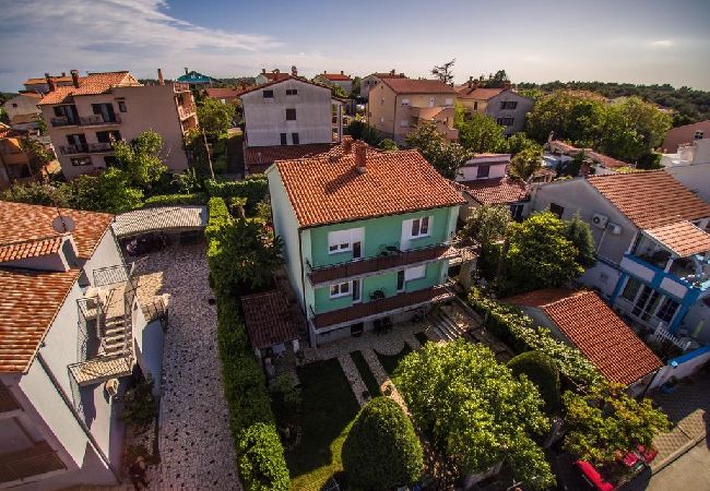 Apartament w Banjole - Apartament w Banjole z taras, Klimatyzacja, WIFI (4211-2) Apartament w Banjole - Apartament w Banjole z taras, Klimatyzacja, WIFI (4211-2)