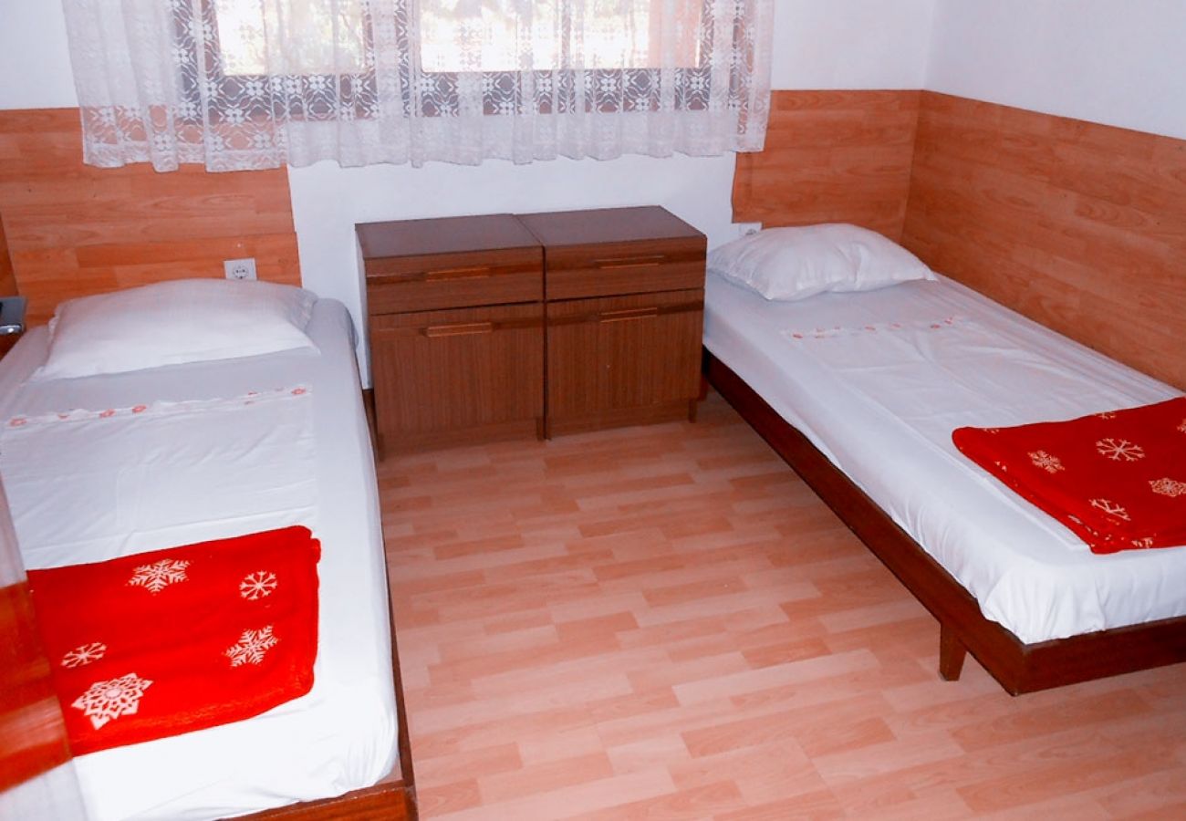 Apartament w Poljana - Apartament w Poljana z Widok na morze, taras, Klimatyzacja, WIFI (4232-1)