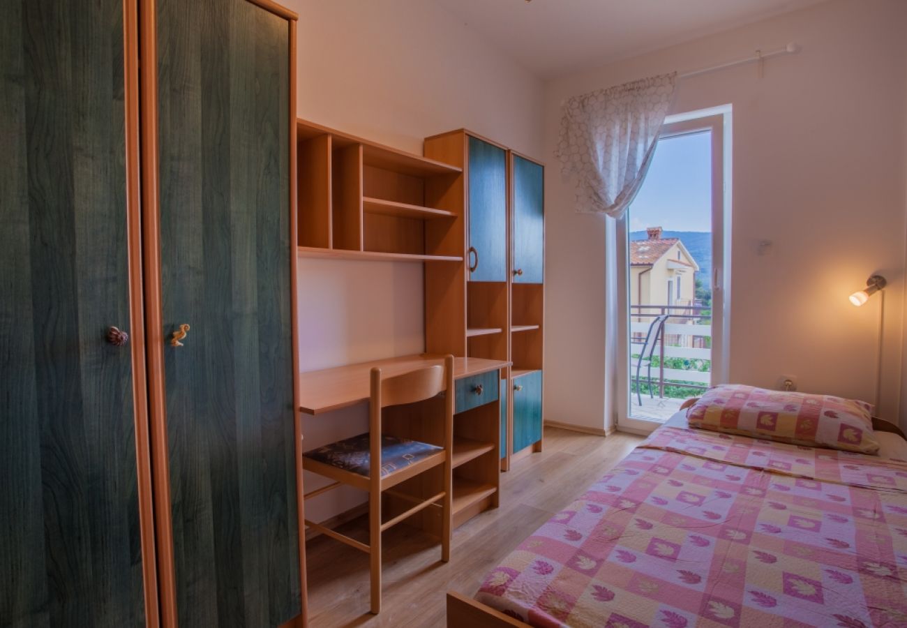 Apartament w Cres - Apartament w Cres z Widok na morze, balkon, Klimatyzacja, WIFI (4249-1)