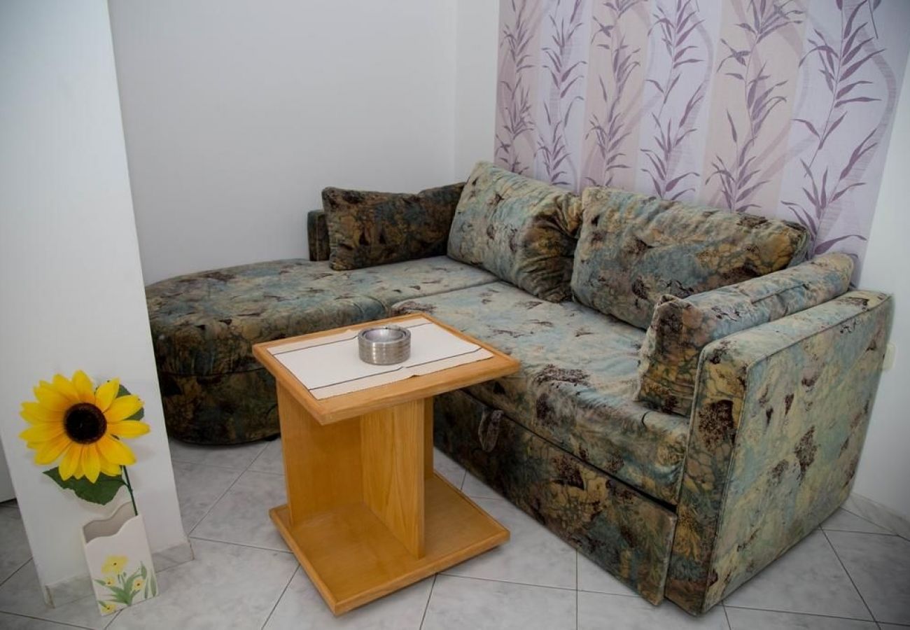 Apartament w Vodice - Apartament w Vodice z balkon, Klimatyzacja, WIFI, Pralka (4266-2)