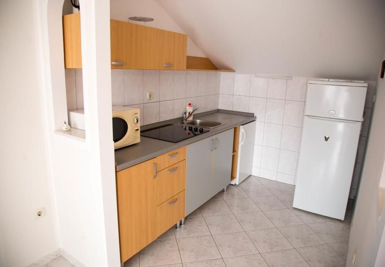 Apartament w Vodice - Apartament w Vodice z Widok na morze, taras, Klimatyzacja, WIFI (4266-3)