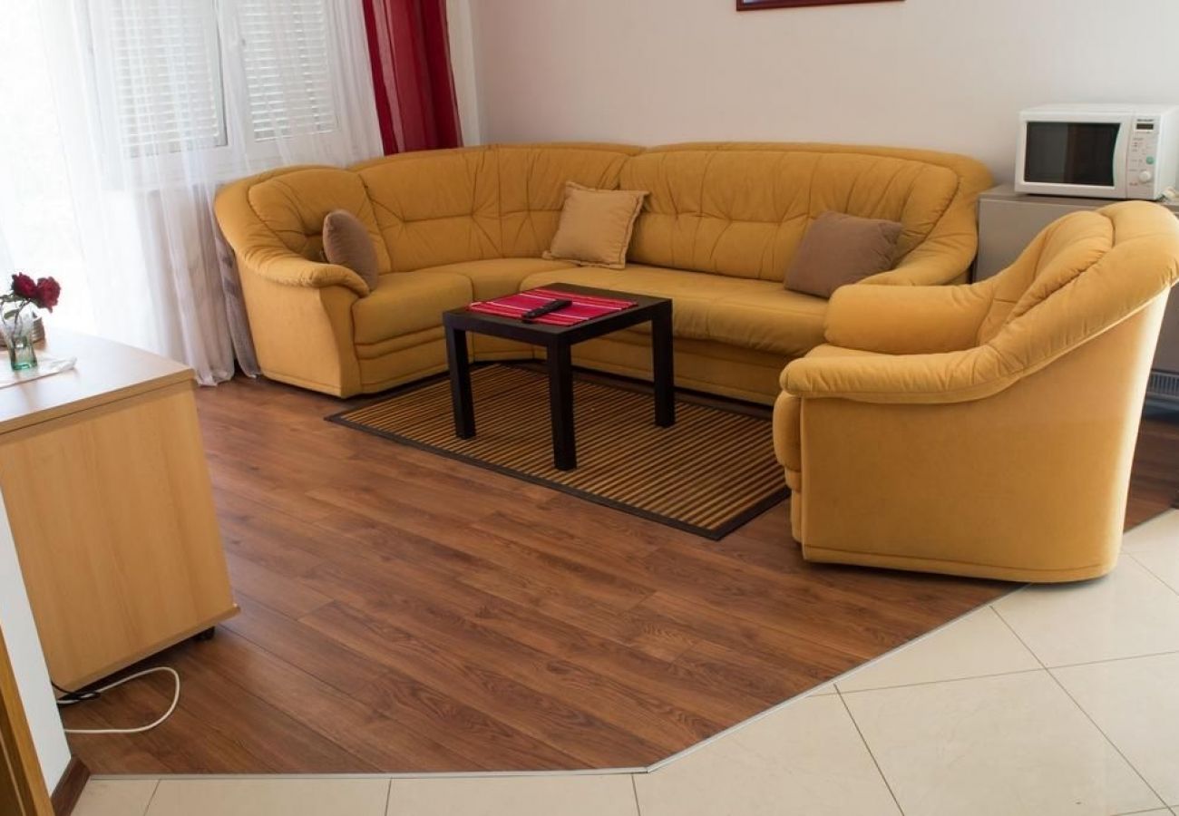 Apartament w Vodice - Apartament w Vodice z taras, Klimatyzacja, WIFI, Pralka (4266-4)