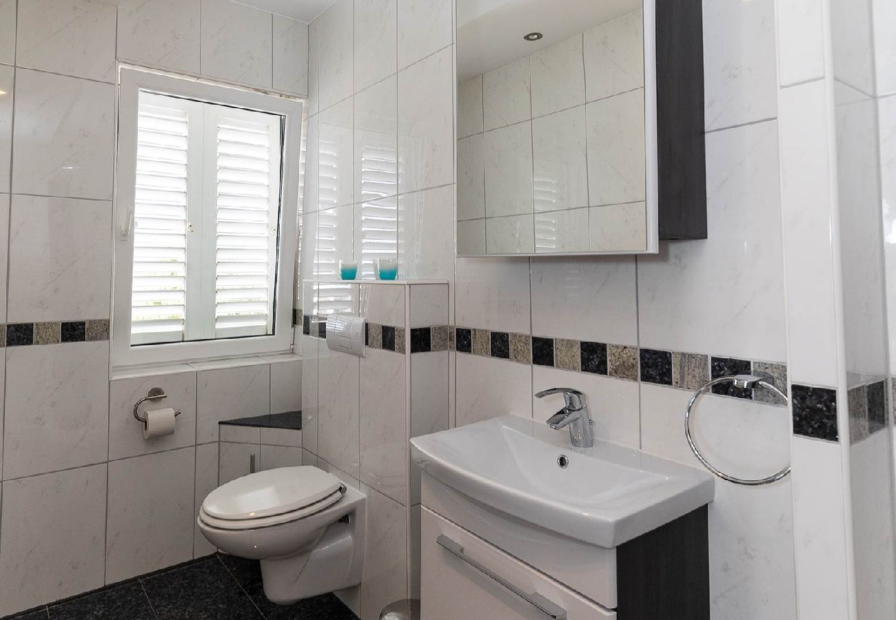 Apartament w Crikvenica - Apartament w Crikvenica z Widok na morze, taras, Klimatyzacja, WIFI (4267-3)