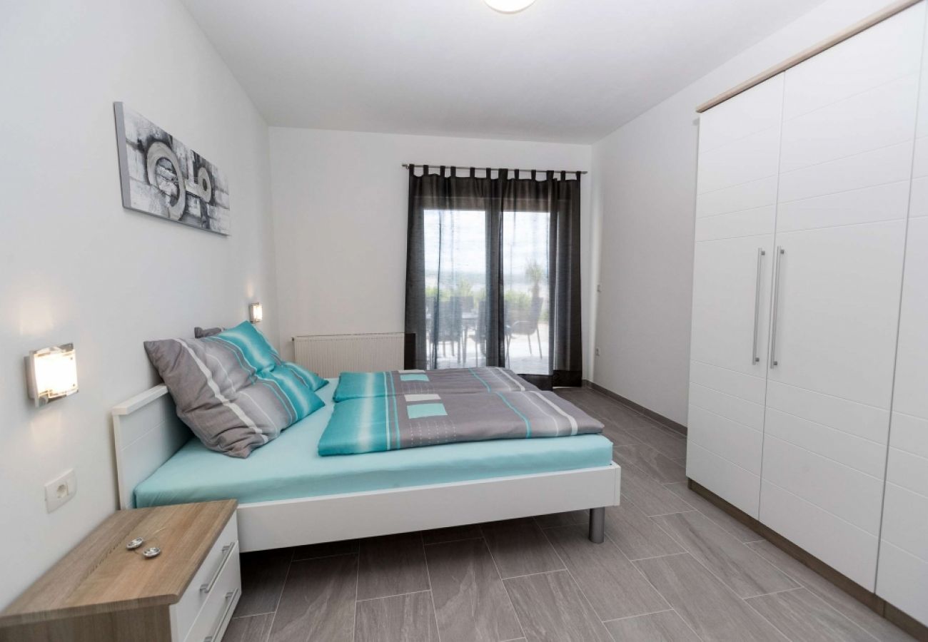 Apartament w Crikvenica - Apartament w Crikvenica z Widok na morze, taras, Klimatyzacja, WIFI (4267-4)