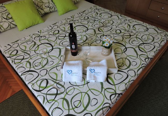 Apartament w Biograd na moru - Apartament w Biograd na Moru z taras, Klimatyzacja, WIFI, Zmywarka (4269-1) Apartament w Biograd na moru - Apartament w Biograd na Moru z taras, Klimatyzacja, WIFI, Zmywarka (4269-1)