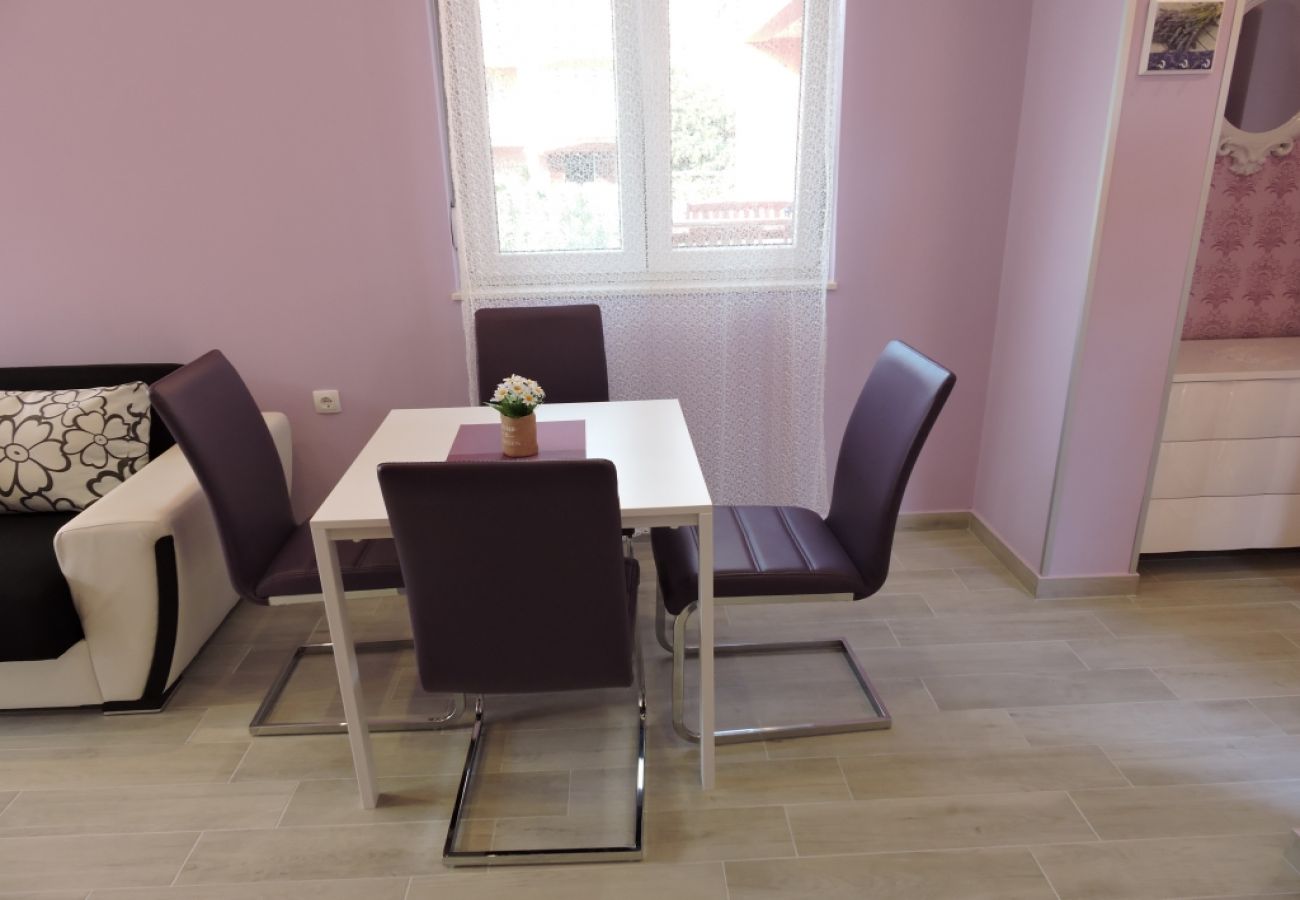 Apartament w Biograd na moru - Apartament w Biograd na Moru z balkon, Klimatyzacja, WIFI (4269-3)