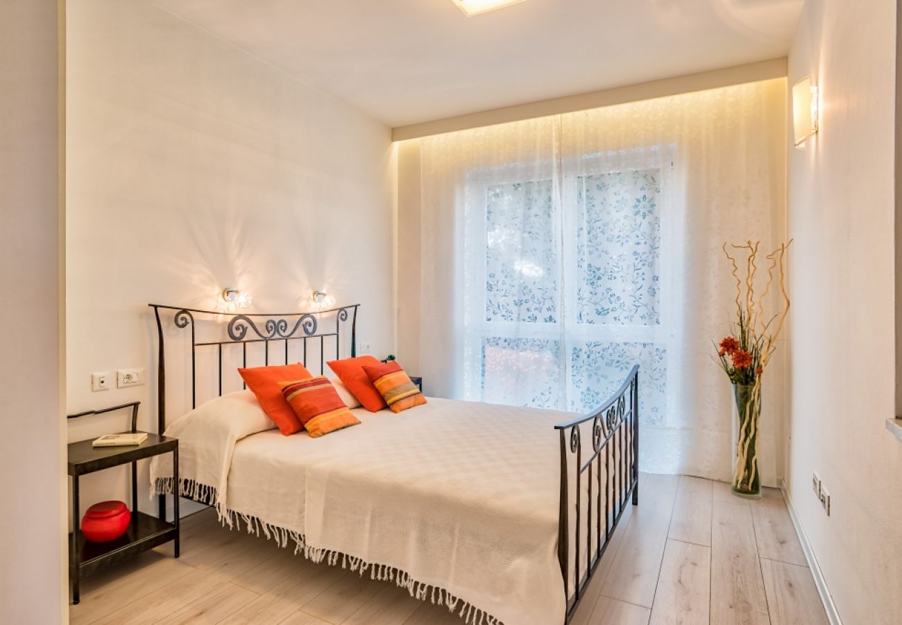 Apartament w Rovinj - Apartament w Rovinj z taras, Klimatyzacja, WIFI, Zmywarka (4286-4)