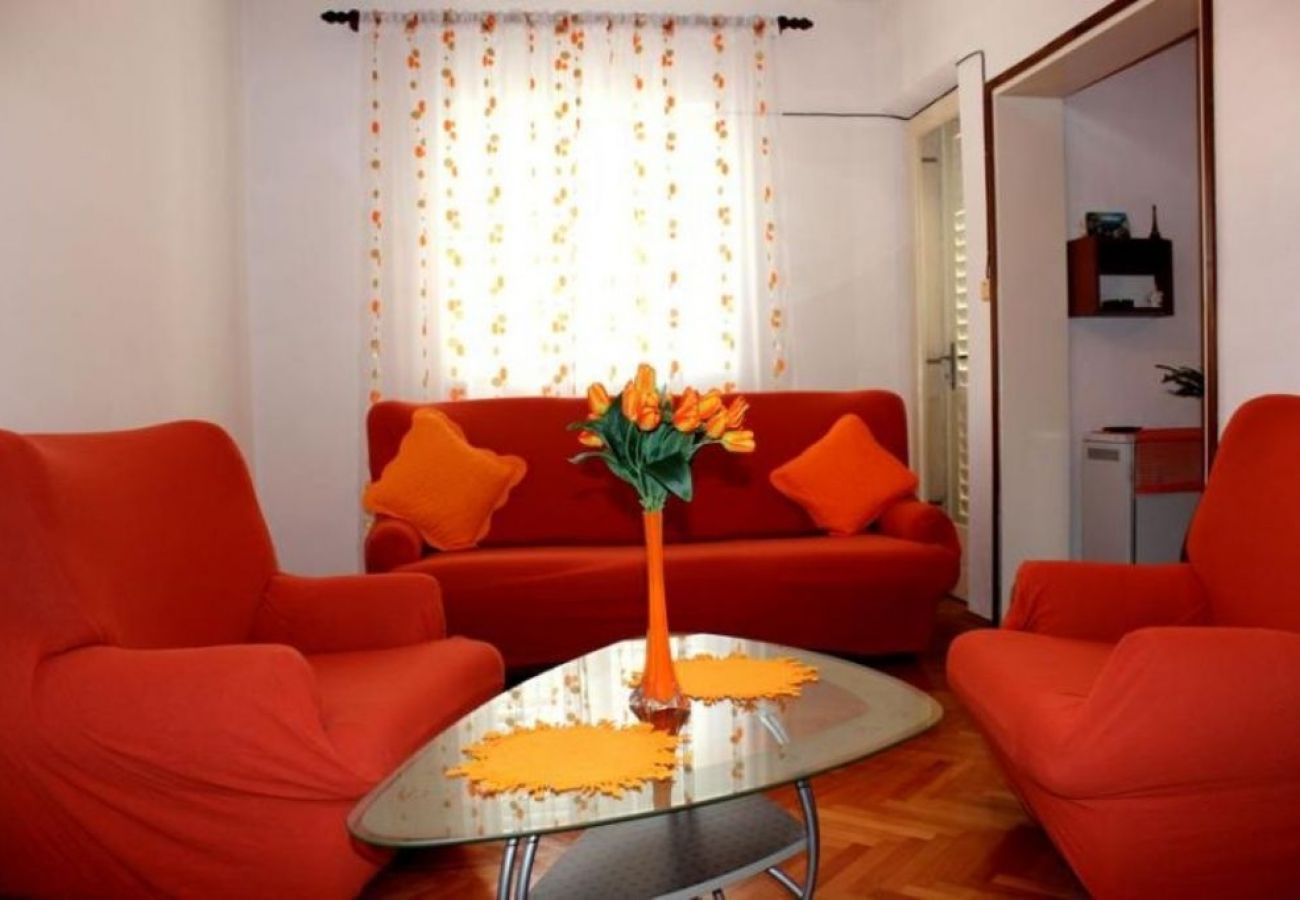 Apartament w Supetar - Apartament w Supetar z taras, Klimatyzacja, WIFI, Pralka (4300-2)